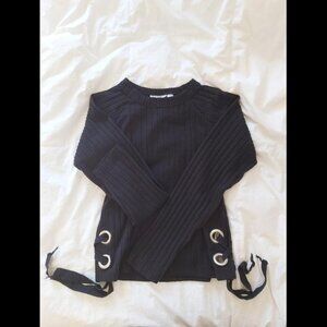 Cute and chic long sleeves shirt🖤